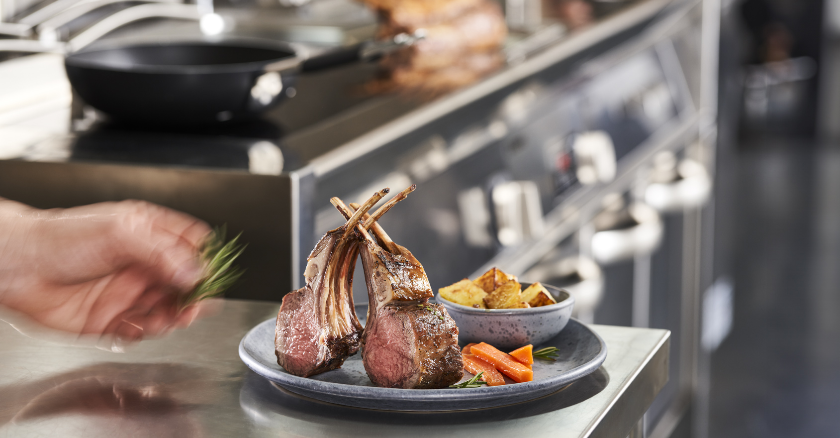 Che della grande ristorazione che decora il piatto